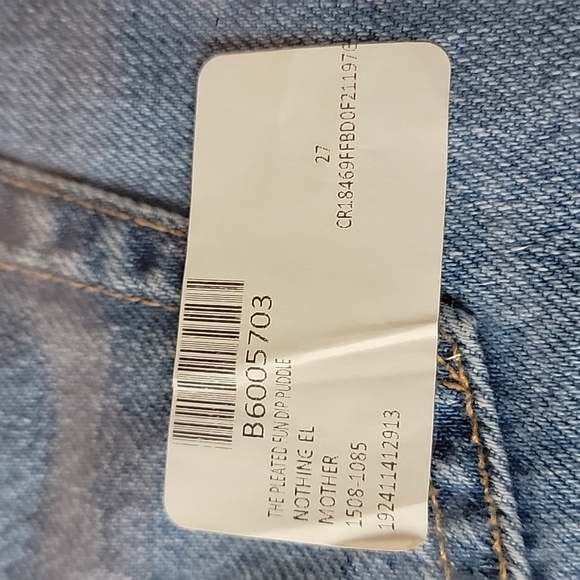 NWT Mother SNACKS! The Pleated Fun Dip Puddle Straight Leg Jeans - Picture 5 of 6